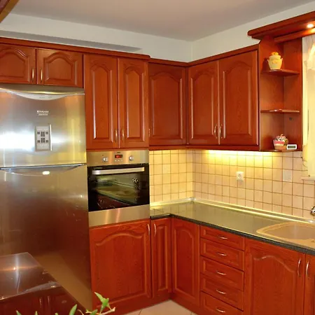 Amarlia Villa *